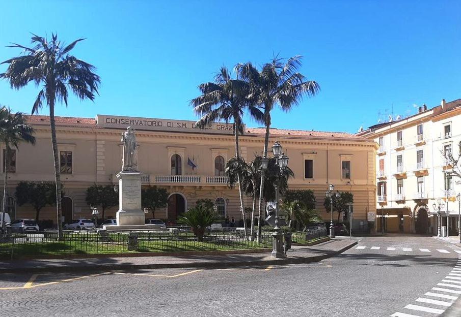 Giulia Bb Sorrento Bed & Breakfast ภายนอก รูปภาพ