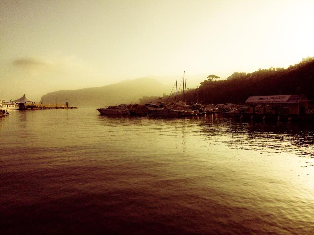 Giulia Bb Sorrento Bed & Breakfast ภายนอก รูปภาพ